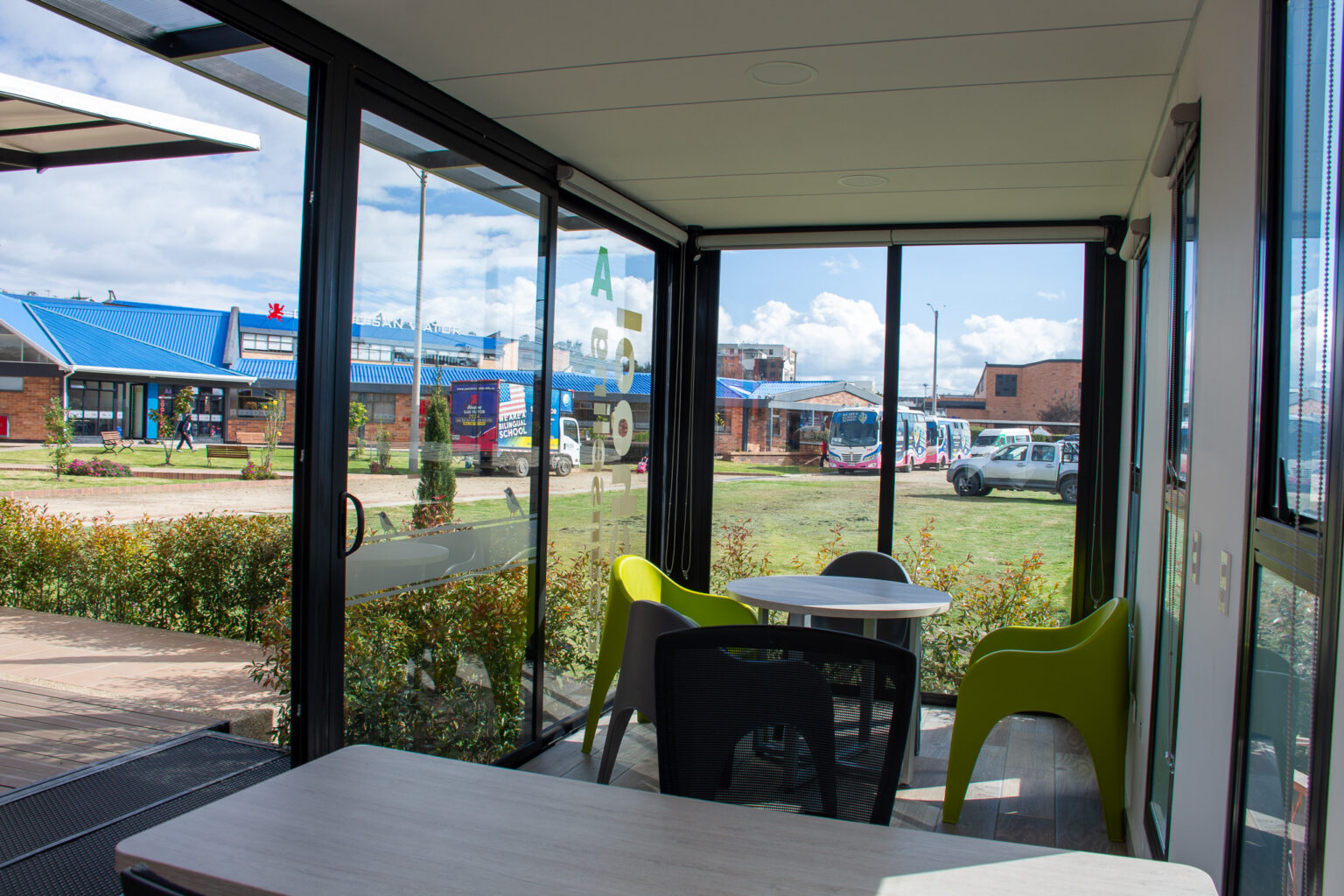 CSV Emotion Oficinas-10